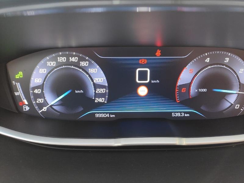 Peugeot 3008 (2017) GT 2.0 HDI 150k MAN6 1.MAJITEL - fotka 20 z 28