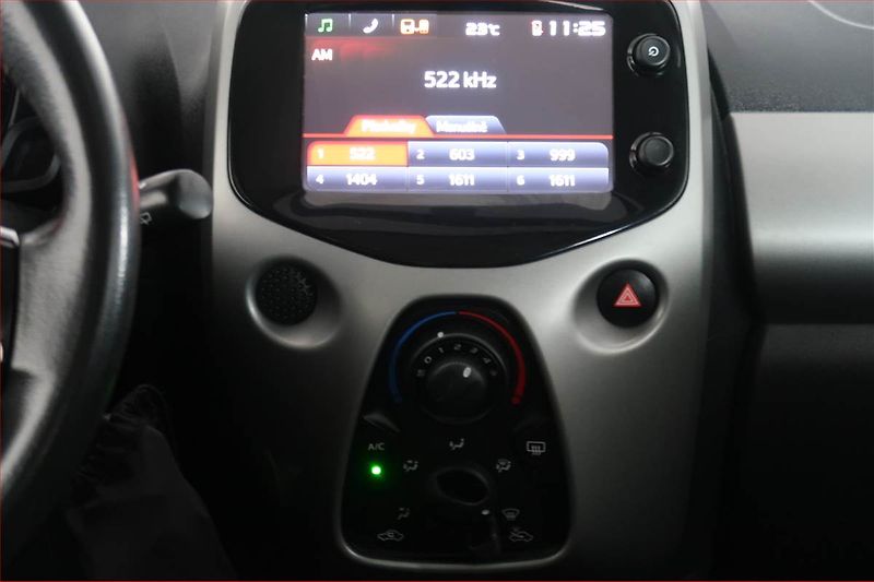 Toyota Aygo (2018) 1.0 VVT-i, Serv.kniha - fotka 12 z 18