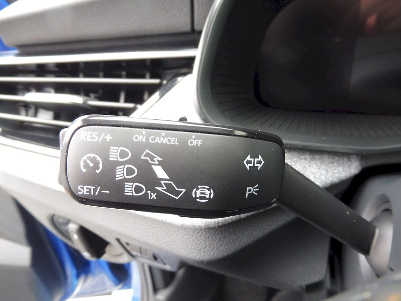 Škoda Kamiq (2025) Selection 1,0 TSI 85kW - fotka 16 z 26