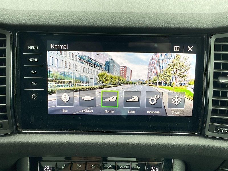 Škoda Kodiaq (2019) 2.0 TDI 4x4 DSG SportLine - fotka 16 z 38