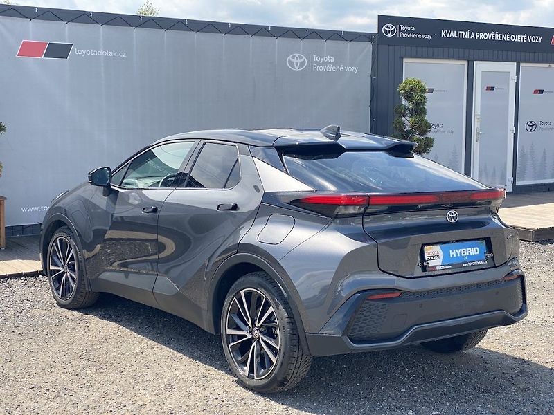 Toyota C-HR 1.8HEV, ČR-1m, Executive VIP - fotka 4 z 21