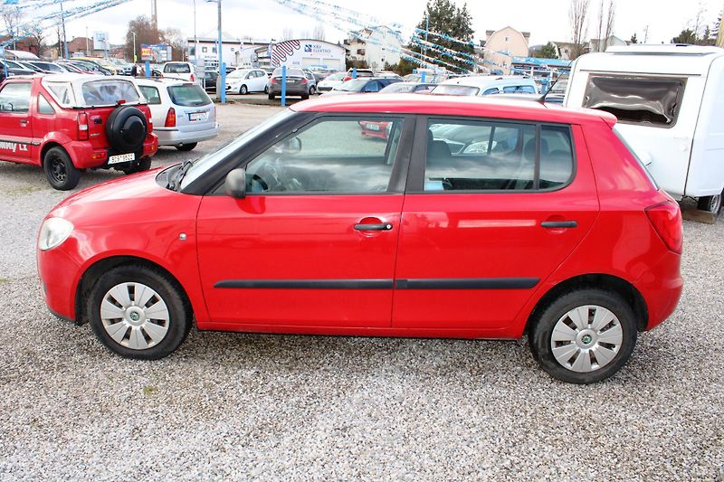 Škoda Fabia (2010) REZERVACE - fotka 4 z 16
