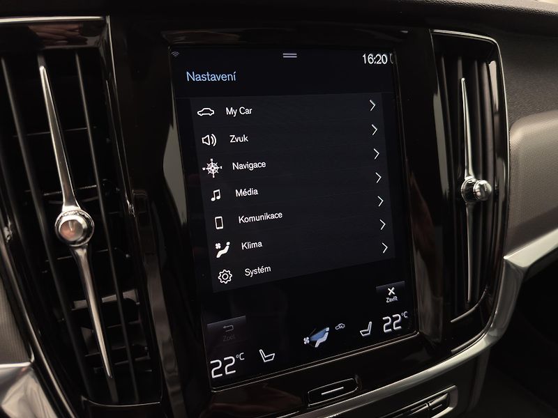 Volvo S90 B5 AWD MOMENTUM PRO  - fotka 34 z 45