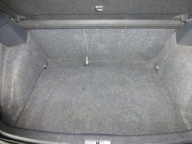 Volkswagen Golf (2006) 1,4 16V*KLIMATIZACE**NEW-ČR - fotka 22 z 26