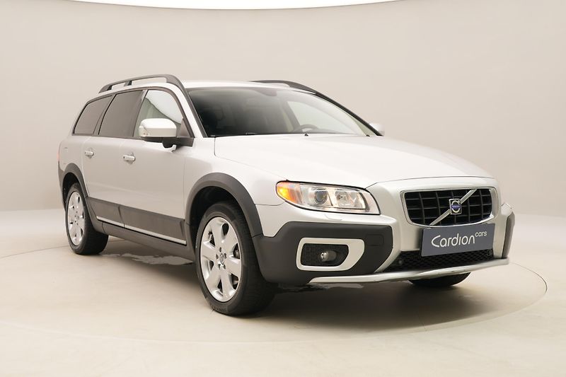 Volvo XC70 3.2 AWD MOMENTUM AUT CZ - fotka 13 z 42