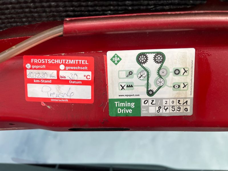 Peugeot 206 (2009) + 1.1 i - fotka 14 z 15