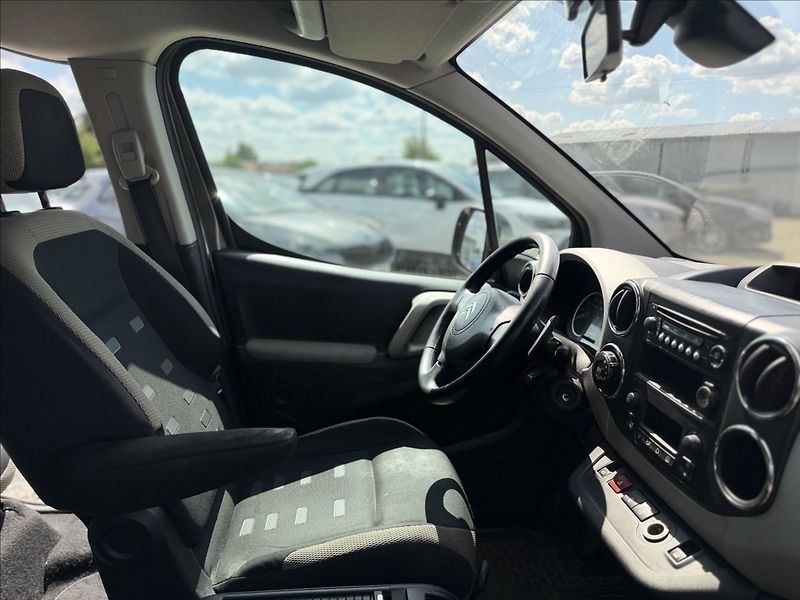 Citroën Berlingo 1,6 AUTOMAT, NOVÉ PNEU - fotka 23 z 23