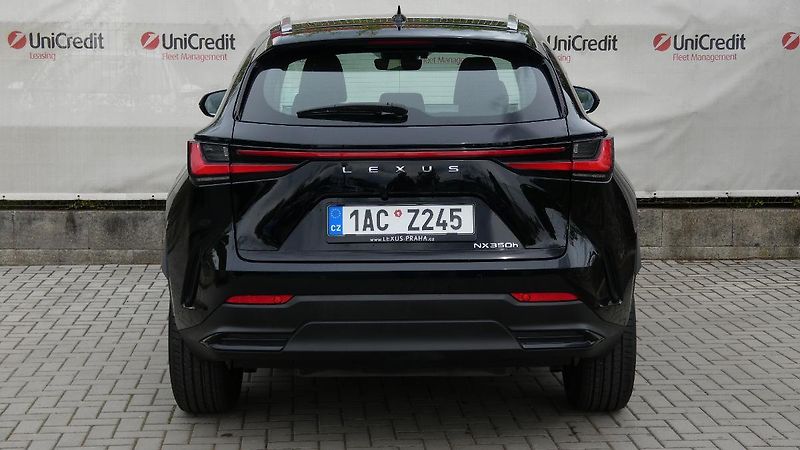 Lexus NX 350h 2.5 E-CVT Comfort Top - fotka 4 z 23