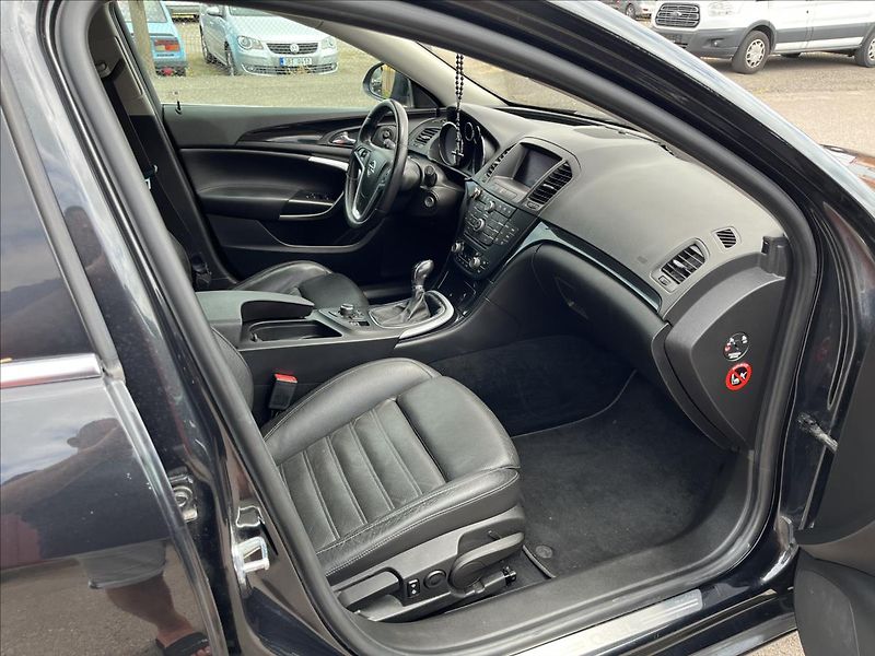 Opel Insignia 2,0 CDTi KLIMA SERVIS ROZVODY - fotka 10 z 44