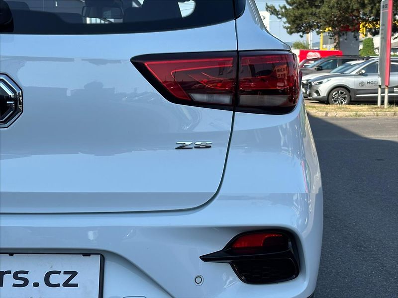 MG ZS 1,5 VTi  Essential Manuál - fotka 10 z 23