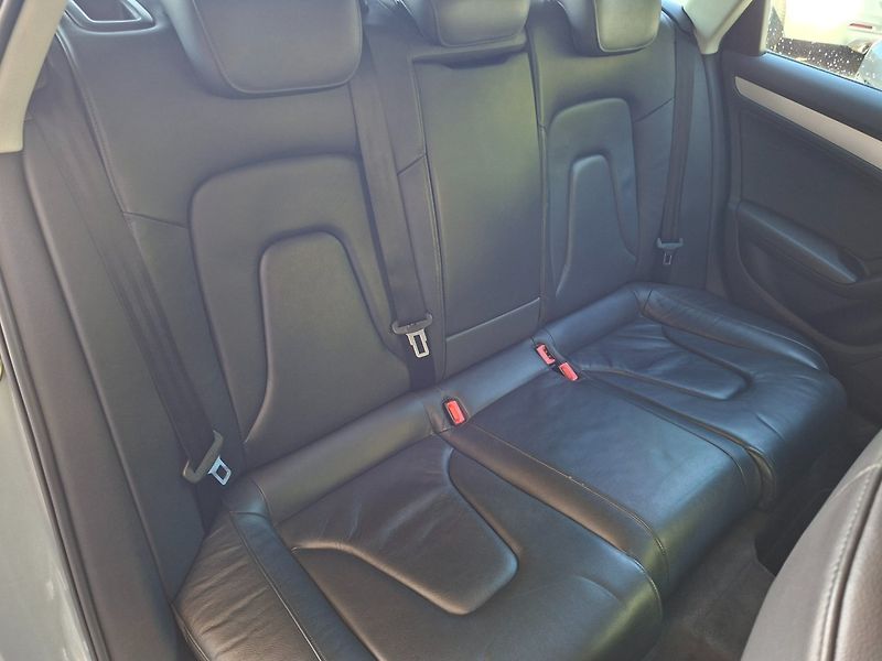 Audi A4 (2012) 3.0TDI 176kW 7A QUATTRO - fotka 26 z 39