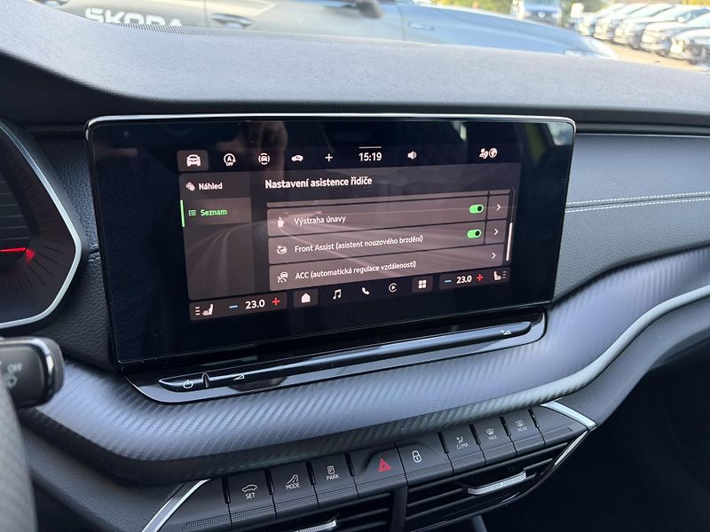 Škoda Octavia 1.5TSi Sportline  DSG 110kW - fotka 23 z 23