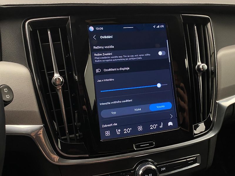 Volvo V90 T6 AWD RECHARGE BRIGHT PLUS - fotka 55 z 64