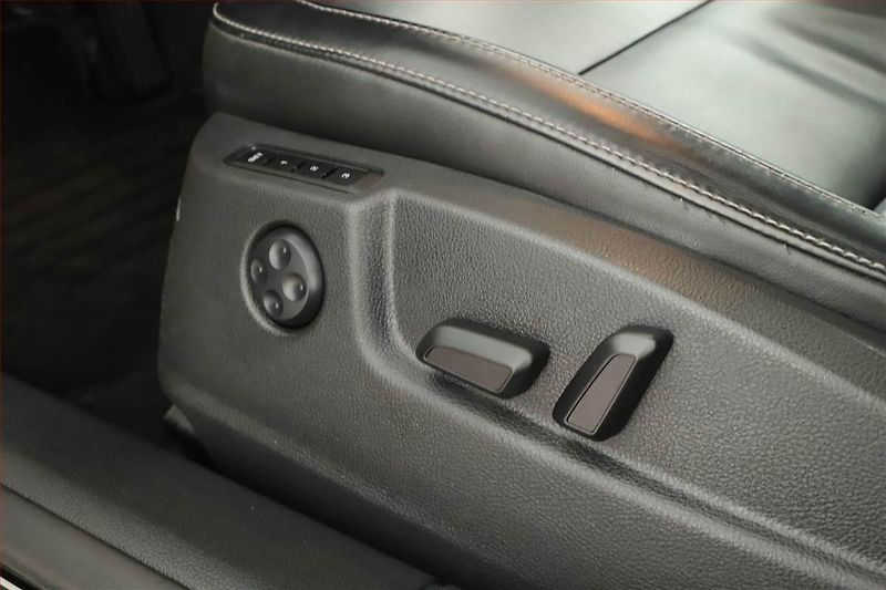 Škoda Superb (2015) Style 1.6 TDI, Kůže, Navi - fotka 16 z 17