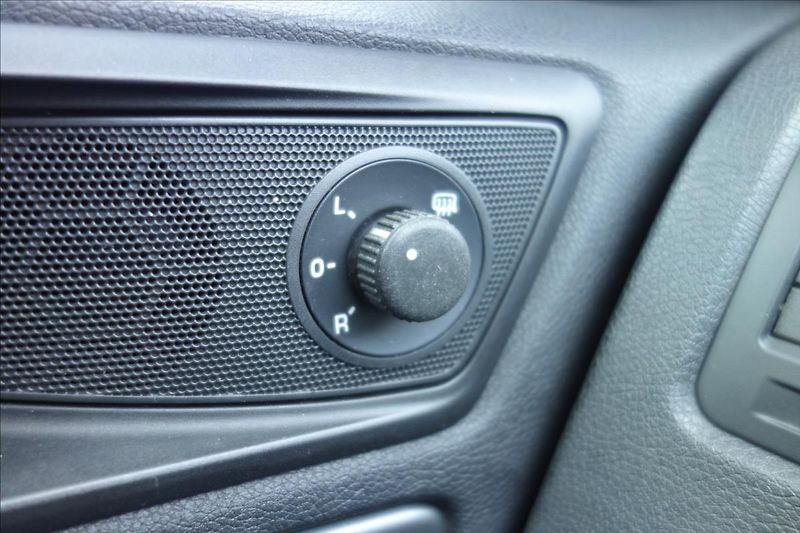 Škoda Octavia 1,6 i 75KW, ČR, KLIMATIZACE. - fotka 23 z 25