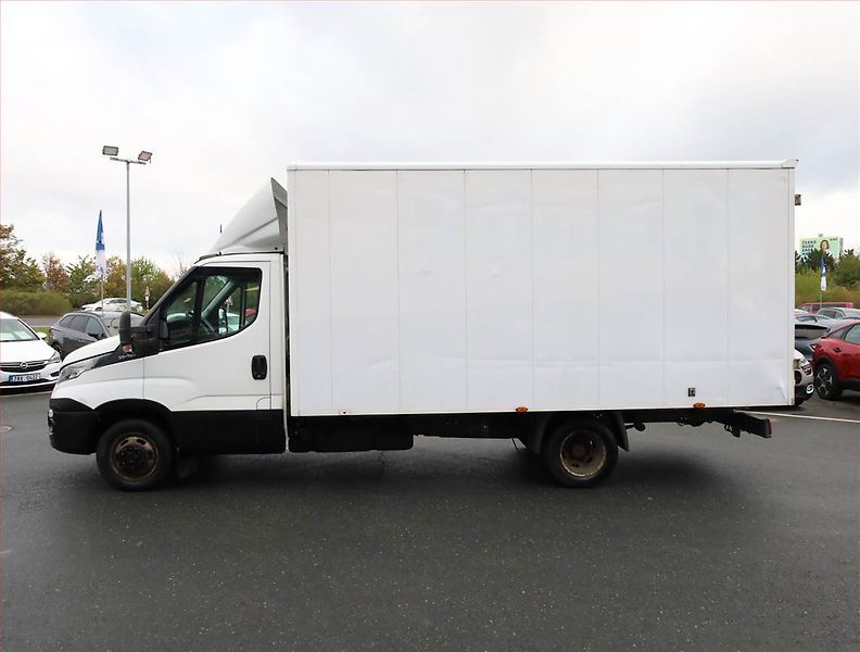 Iveco Daily (2016) 3.0 HDI, Skříň, 19m3 - fotka 3 z 16