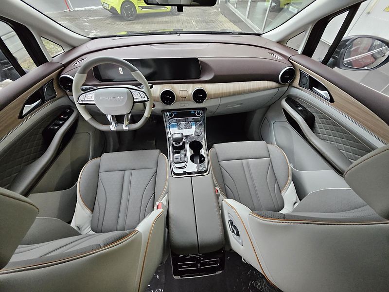 Dongfeng U-Tour (2024) Exclusive 7míst  - fotka 14 z 20