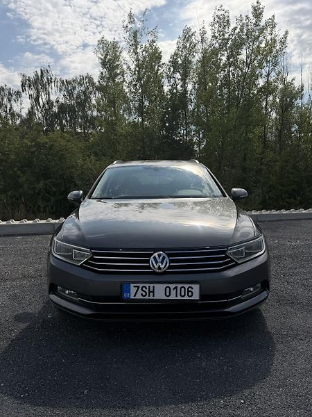 Volkswagen Passat (2015) 1. Majitel, Dovoz, Tažné - fotka 2 z 25