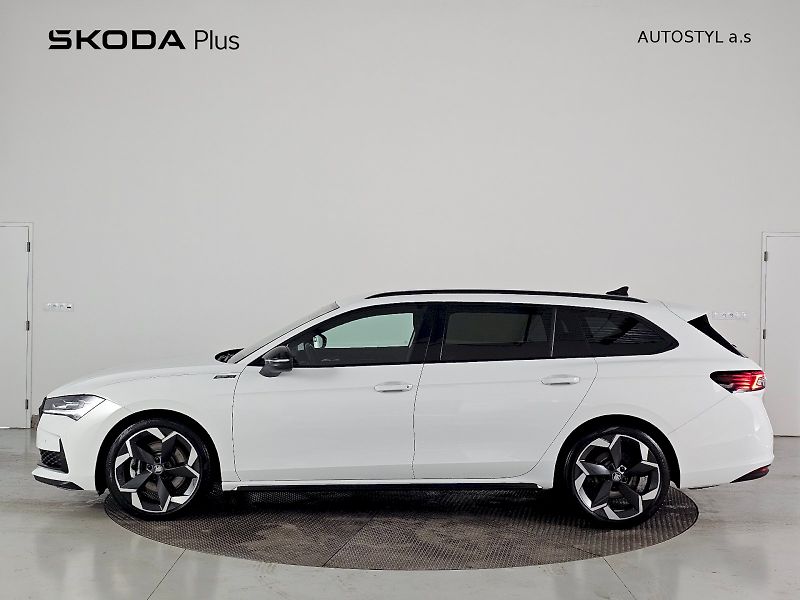 Škoda Superb (2025) 2.0TSi 195kW 4X4 SPORTLINE WEB - fotka 3 z 39