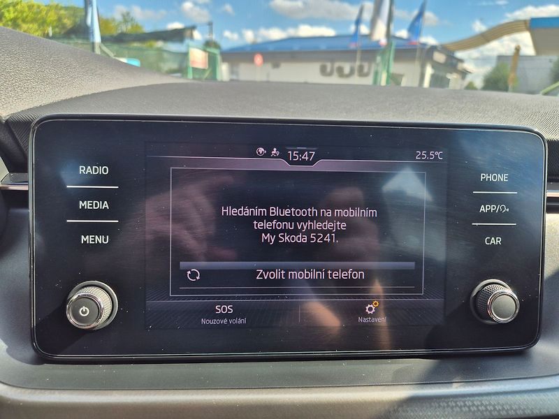 Škoda Kamiq 1,0 TSI DSG Style 81kW - fotka 20 z 24