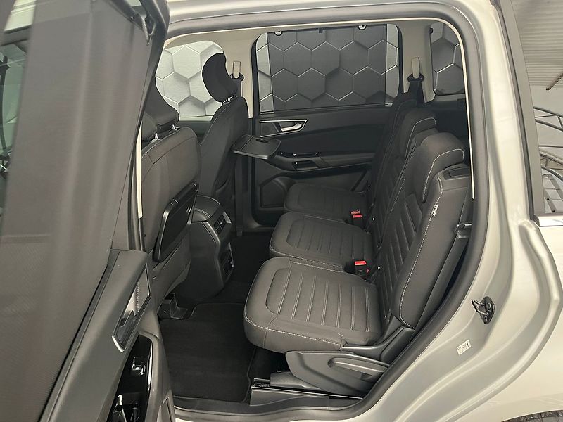 Ford Galaxy 2.5 HEV TITANIUM 7 míst - fotka 27 z 70
