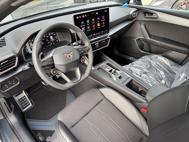 Cupra Leon (2026) 2.0TSI 150kW DSG 4WD - fotka 4 z 12