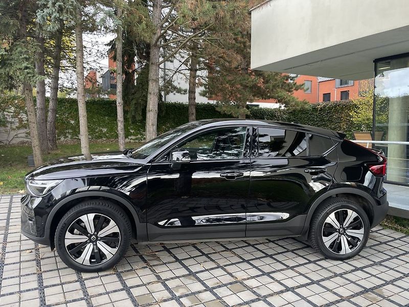 Volvo C40 Recharge Twin motor 82kWh - fotka 3 z 38