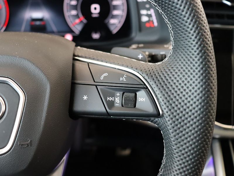 Audi Q7 Sline TDI quattro tiptronic - fotka 19 z 31