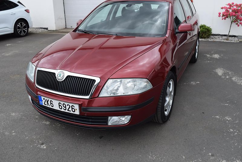 Škoda Octavia (2006) 1.9TDI 77kw ALU PARKTRONIC  - fotka 2 z 49