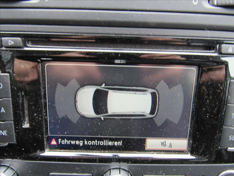 Volkswagen Golf 1,2 TSI 77kW Variant BlueMotio - fotka 18 z 29