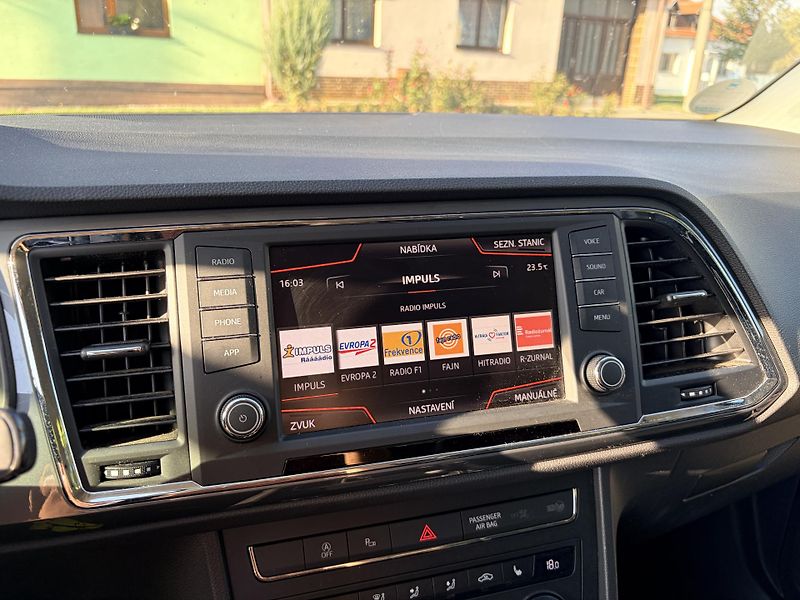 Seat Ateca 1.4TSI 110KW TAŽNÉ 360 KAMERY - fotka 25 z 53