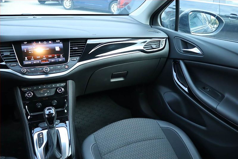 Opel Astra (2016) 1.6 CDTI, Automat, Serv.kniha - fotka 8 z 22