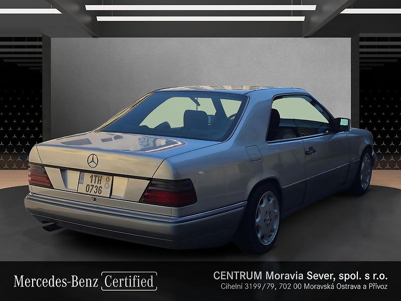 Mercedes-Benz 124 200CE  COUPÉ - fotka 5 z 21