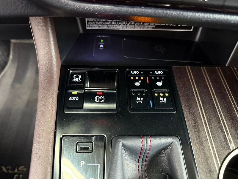 Lexus RX 450h h e-CVT AWD LUXURY, ACC, EL. Š - fotka 24 z 34