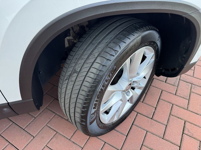 Škoda Karoq (2019) 2.0TDi Style LED Navi Tempomat - fotka 47 z 49