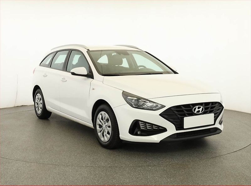 Hyundai i30 (2022) 1.5 DPI, Serv.kniha, Tempomat - fotka 1 z 17