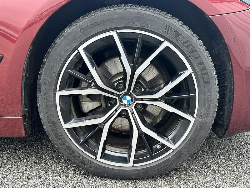 BMW Řada 5 520d xDrive Sedan - fotka 4 z 17
