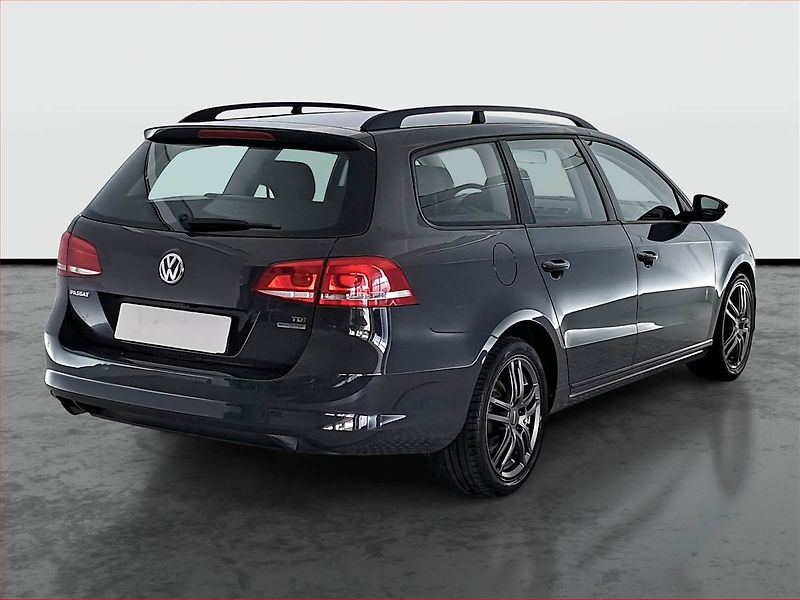 Volkswagen Passat (2013) 1.6 TDI, Navi, Tempomat - fotka 5 z 18