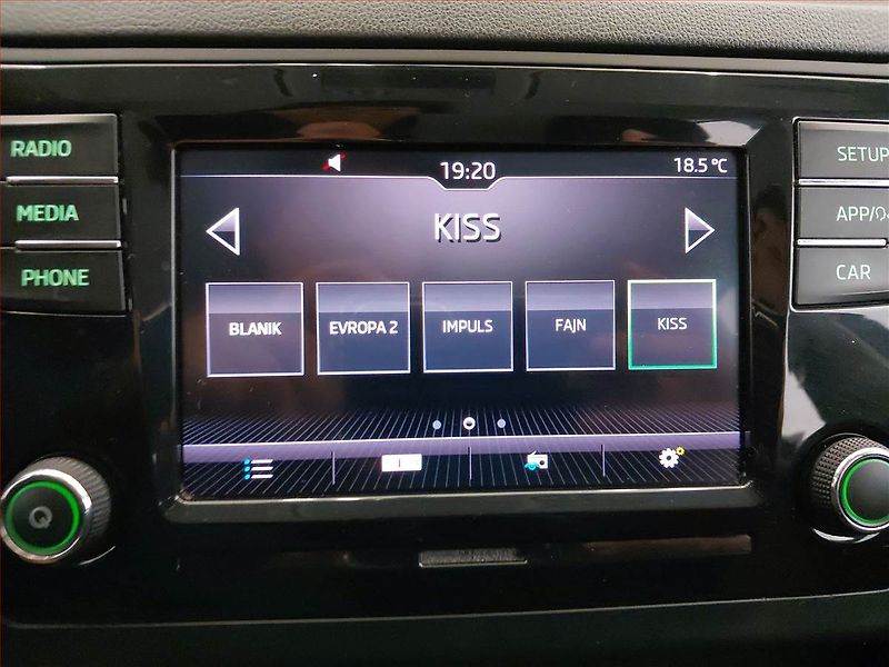 Škoda Rapid (2018) Spaceback 1.0 TSI - fotka 13 z 16