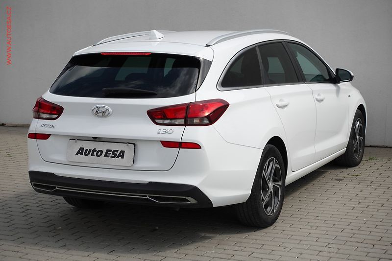 Hyundai i30 (2021) 1.5 T-GDi 48V, Smart - fotka 6 z 24