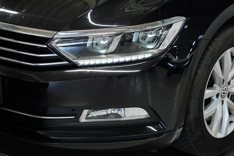 Volkswagen Passat - fotka 9 z 28