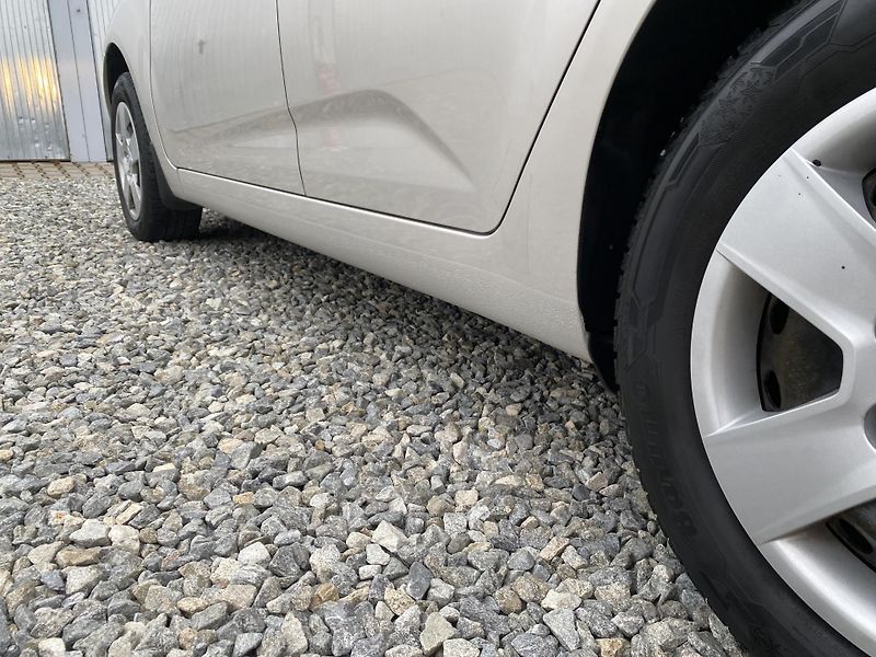 Kia Venga 1.4i 16v 90PS KLIMA SERVIS!!!  - fotka 31 z 144