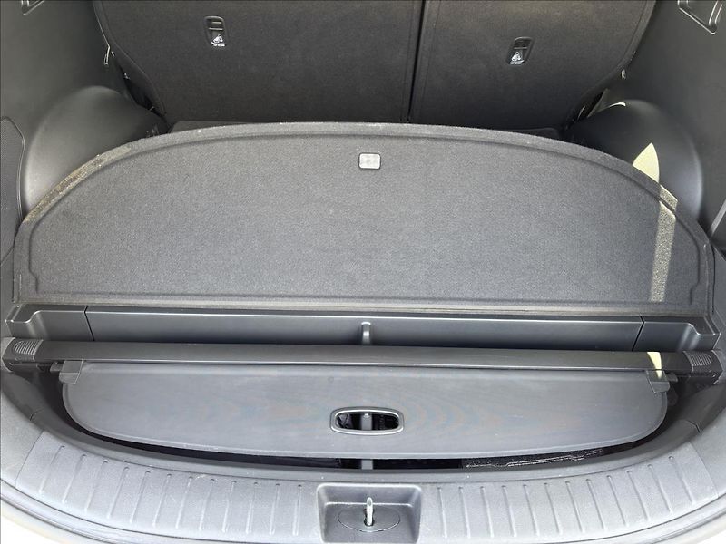 Hyundai Santa Fe 2,2 CRDi Style 4x4 DCT 142kW - fotka 13 z 50