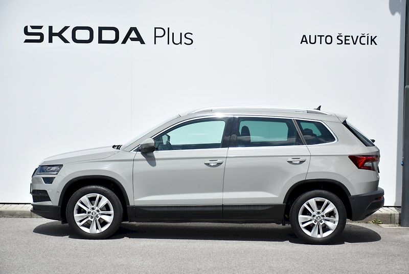Škoda Karoq (2021) Style PLUS 2.0 TDI 85kW DSG - fotka 13 z 35