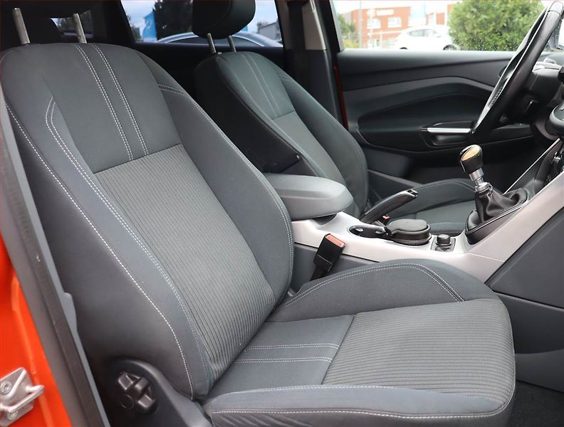 Ford C-MAX (2012) 1.6 TDCi, Tempomat - fotka 9 z 15