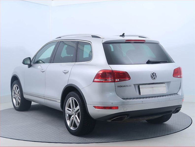 Volkswagen Touareg (2012) 3.0 TDI, 4X4, Automat - fotka 4 z 18
