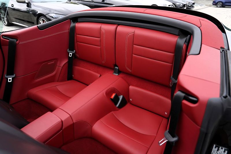 Porsche 911 Carrera 4/PDK/Sport chrono/21 - fotka 39 z 48