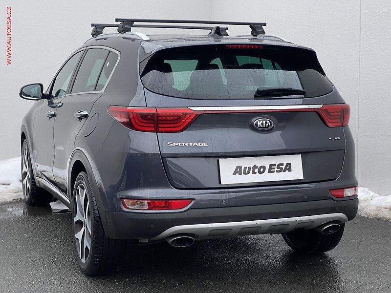Kia Sportage (2016) 2.0 CRDi AWD, GT Line, AT - fotka 6 z 20