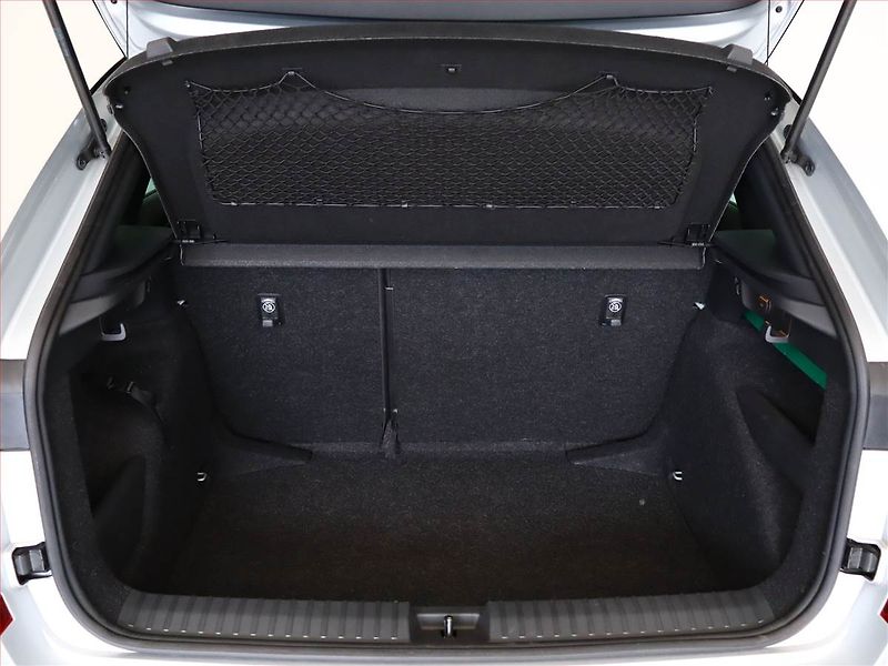 Škoda Kamiq (2024) Monte Carlo 1.0 TSI - fotka 11 z 19