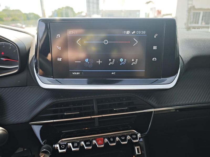Peugeot 2008 (2022) Active - fotka 16 z 19